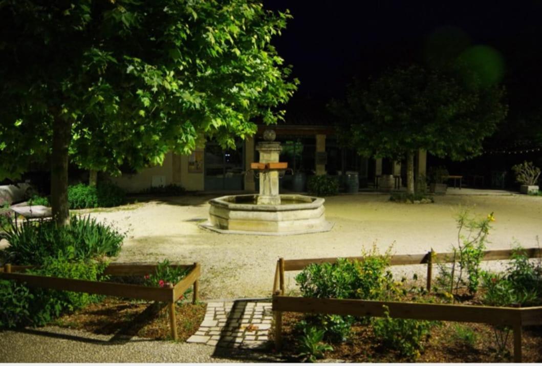 Dunloe Chambre & Terrasse Chez L'Habitant Avec Borne Recharge Electrique Chantemerle-lès-Grignan 외부 사진